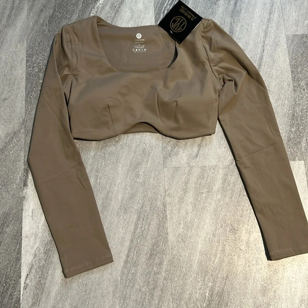 Effortless Contour Long Sleeve Crop Top desert taupe Large built in bra TLC - Picture 12 of 12